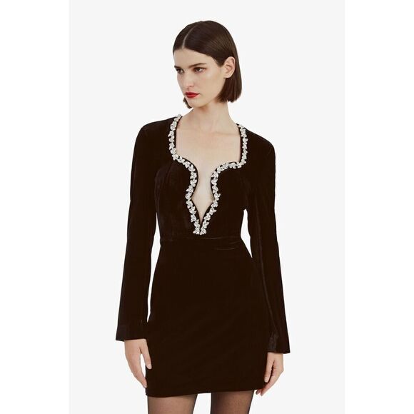 Bardot Women's Black Audrina Velvet Mini Dress Size Large NWOT - Picture 4 of 12